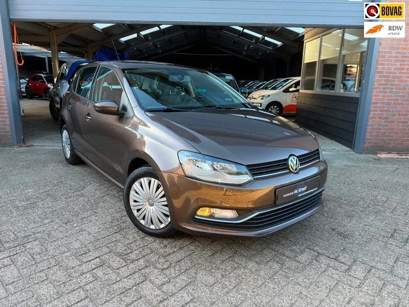 Volkswagen Polo (2014) — foto 1