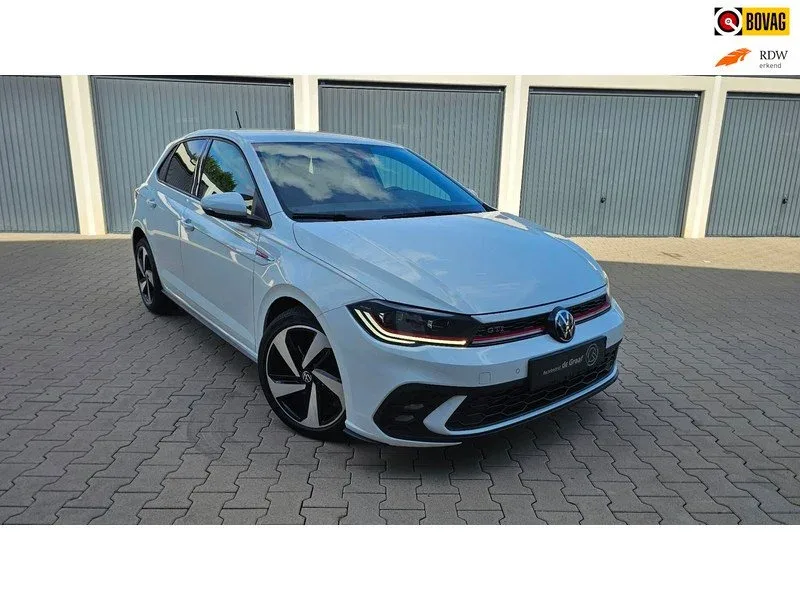 Volkswagen Polo (2023) — foto 1