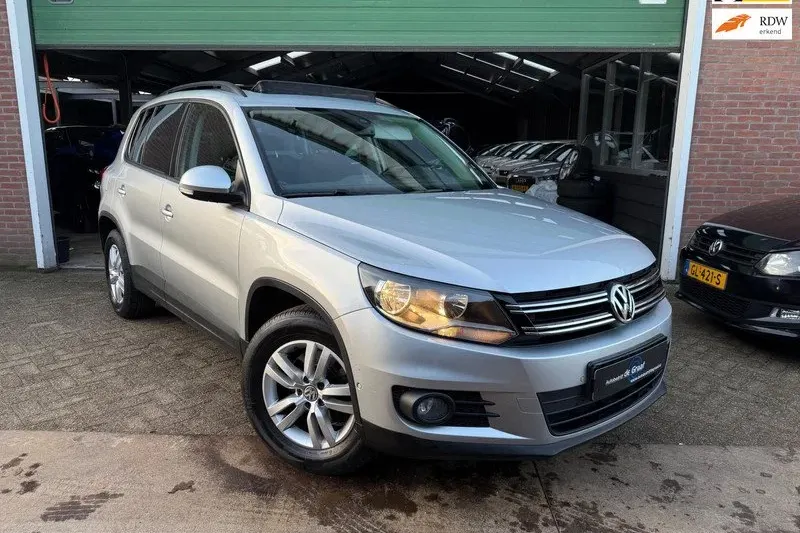 Volkswagen Tiguan (2016)