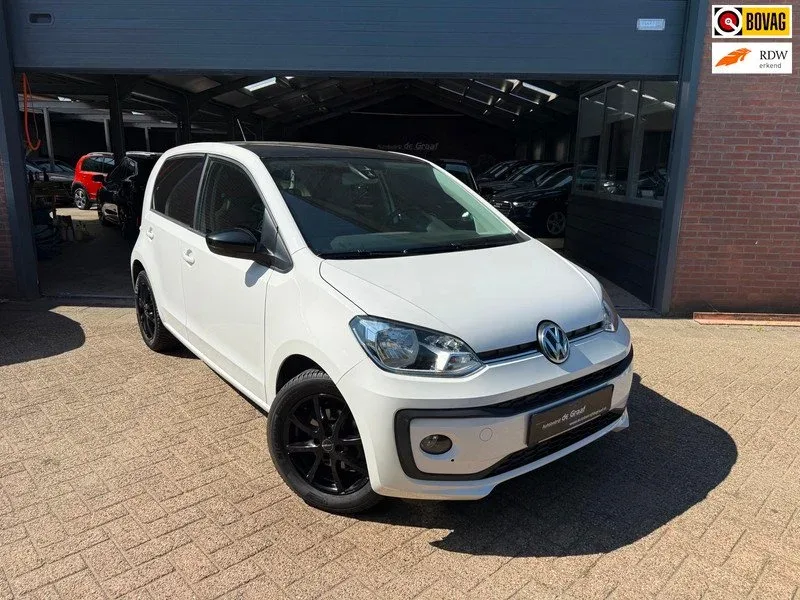 Volkswagen Up! (2018) — foto 1