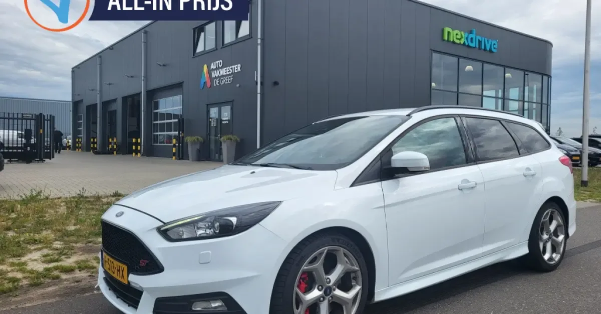 Ford Focus (2018) — foto 1