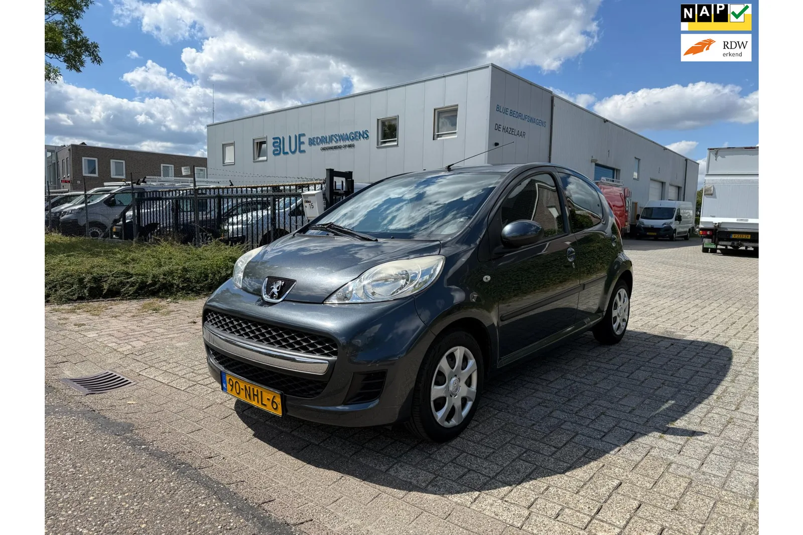 Peugeot 107 (2010) — foto 1