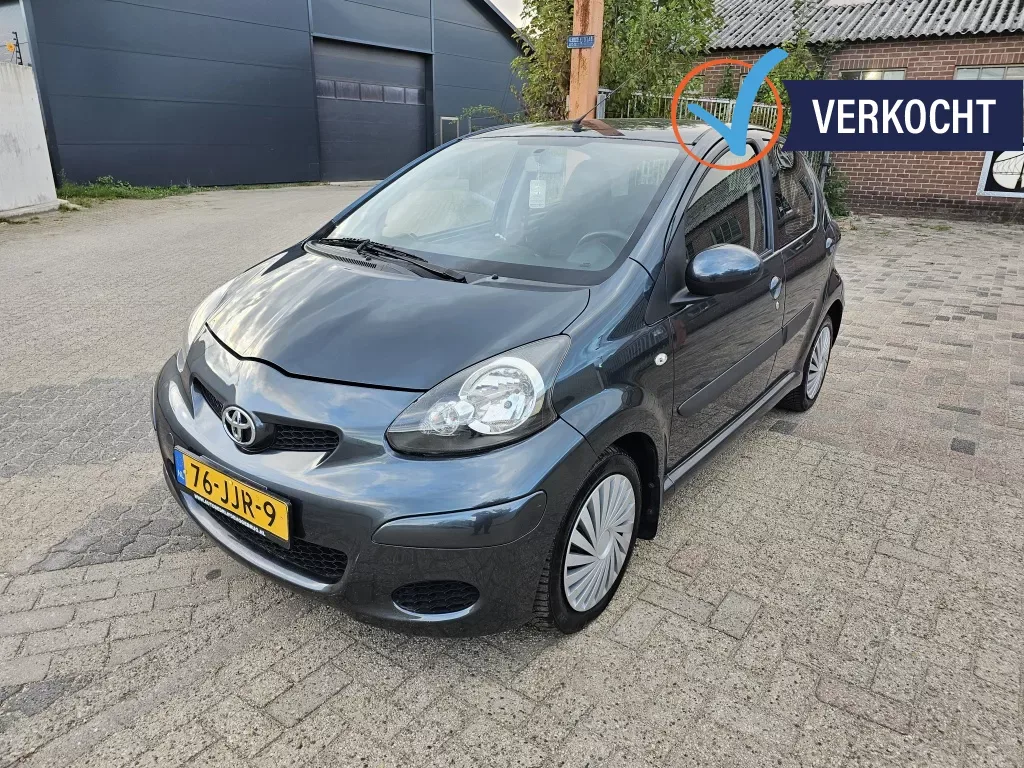 Toyota Aygo (2009) — foto 1