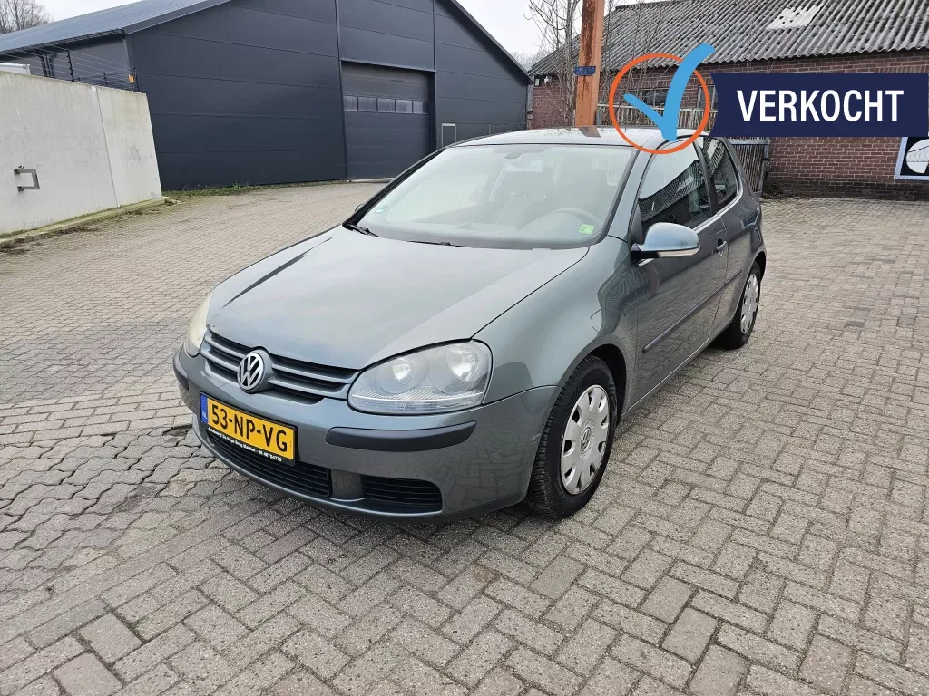 Volkswagen Golf (2004) — foto 1