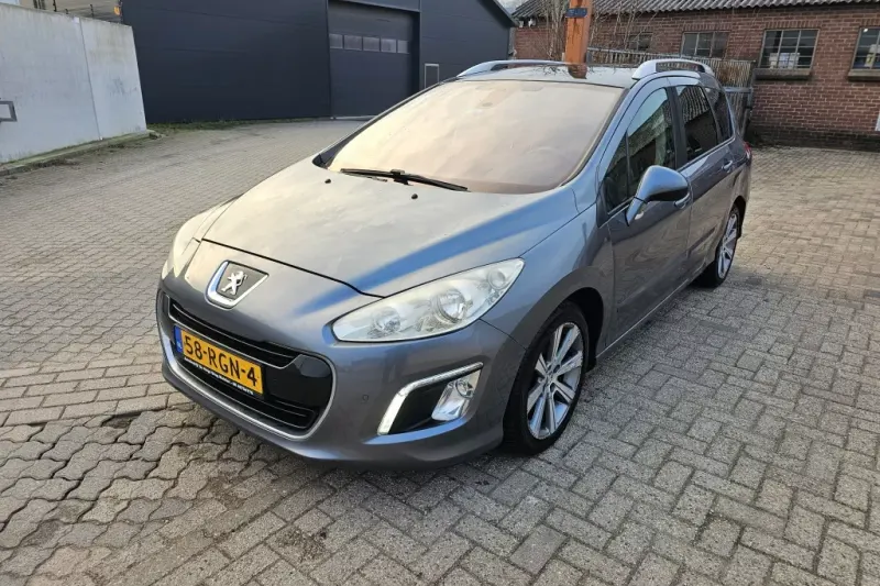 Peugeot 308 (2011)