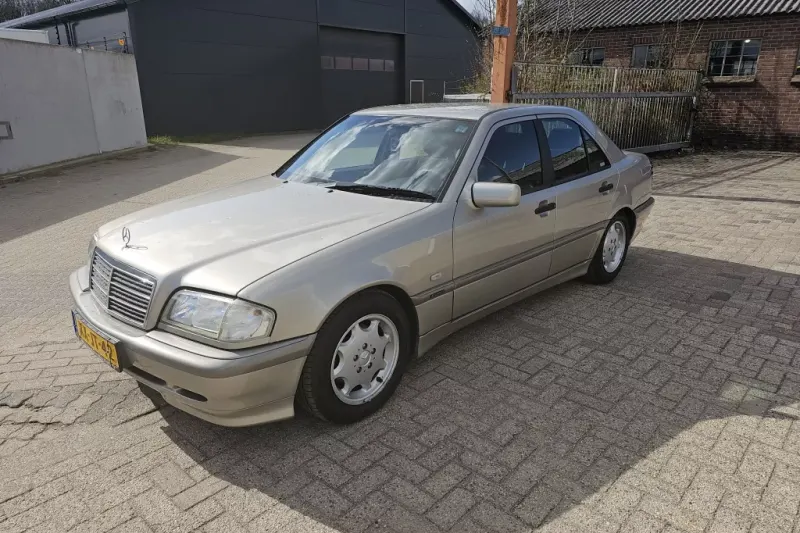 Mercedes-Benz C-Klasse (1999)
