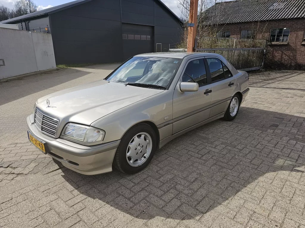 Mercedes-Benz C-Klasse (1999) — foto 1
