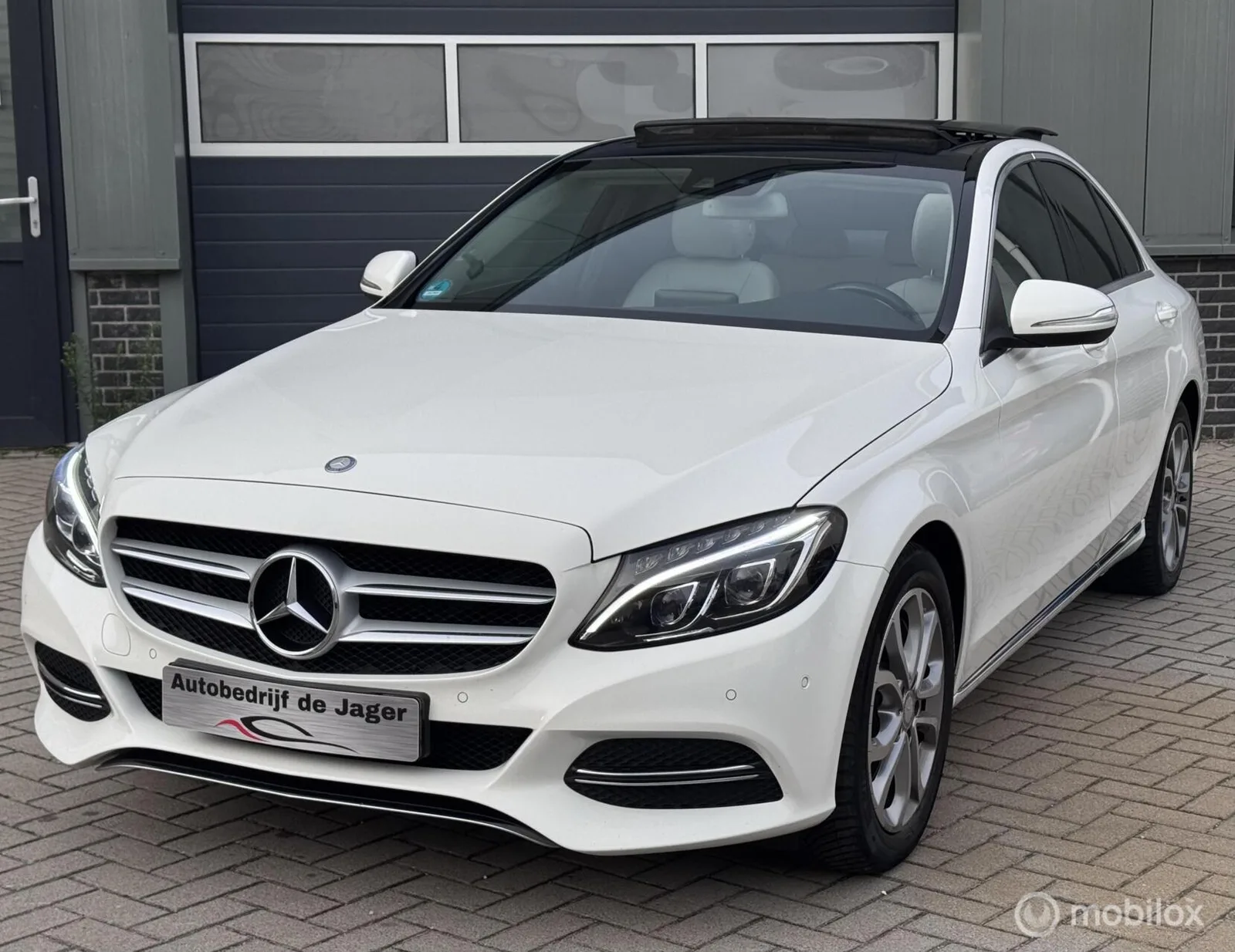 Mercedes-Benz C-Klasse (2015) — foto 1