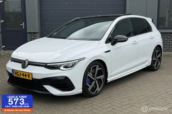 Volkswagen Golf (2021) — foto 1