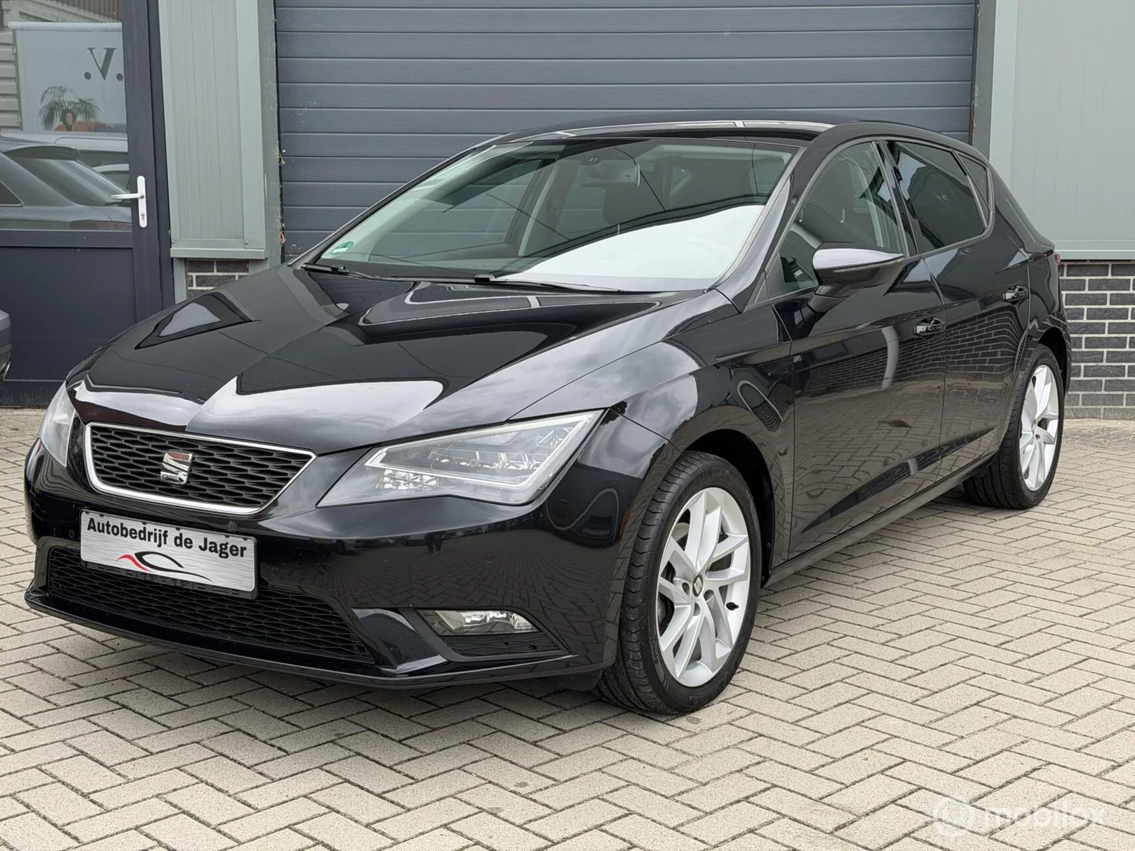 SEAT Leon (2014) — foto 1