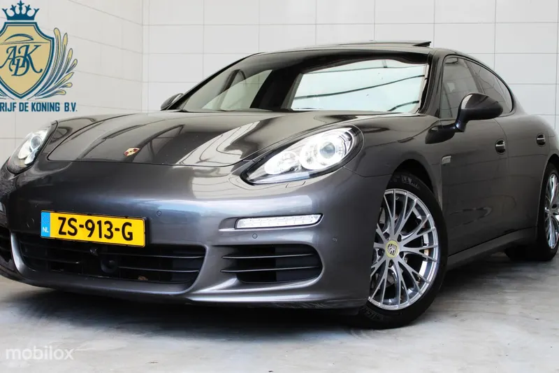 Porsche Panamera (2013)