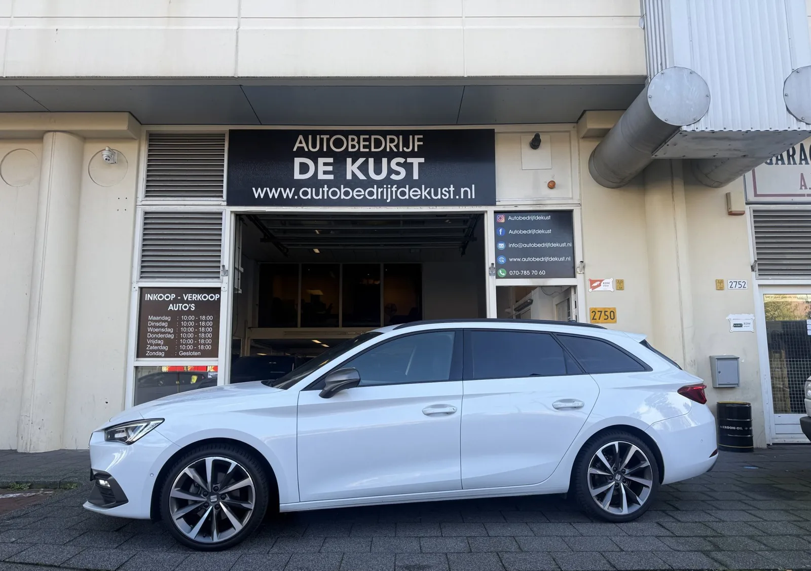 SEAT Leon Sportstourer (2021) — foto 1