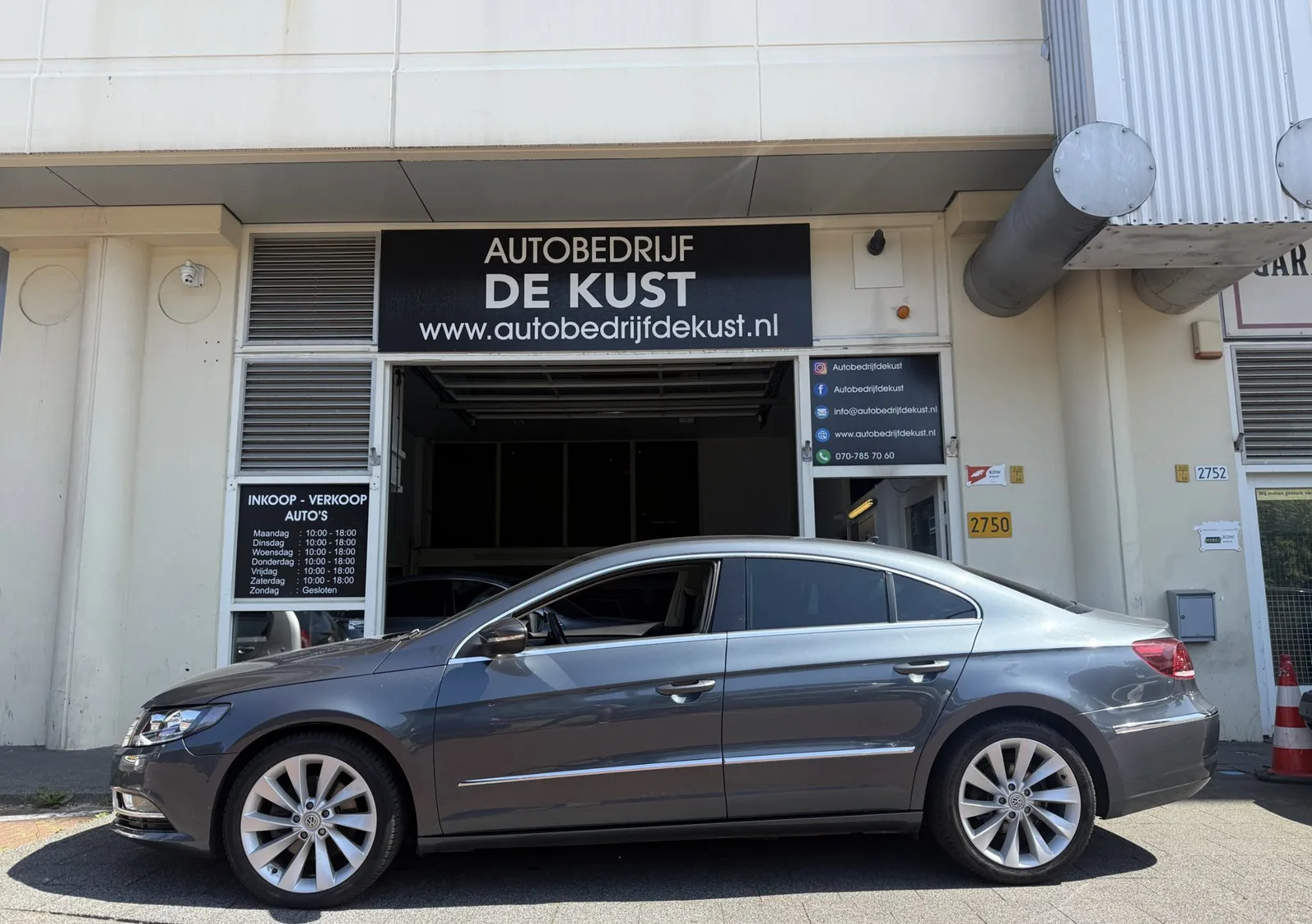 Volkswagen Passat (2013) — foto 1