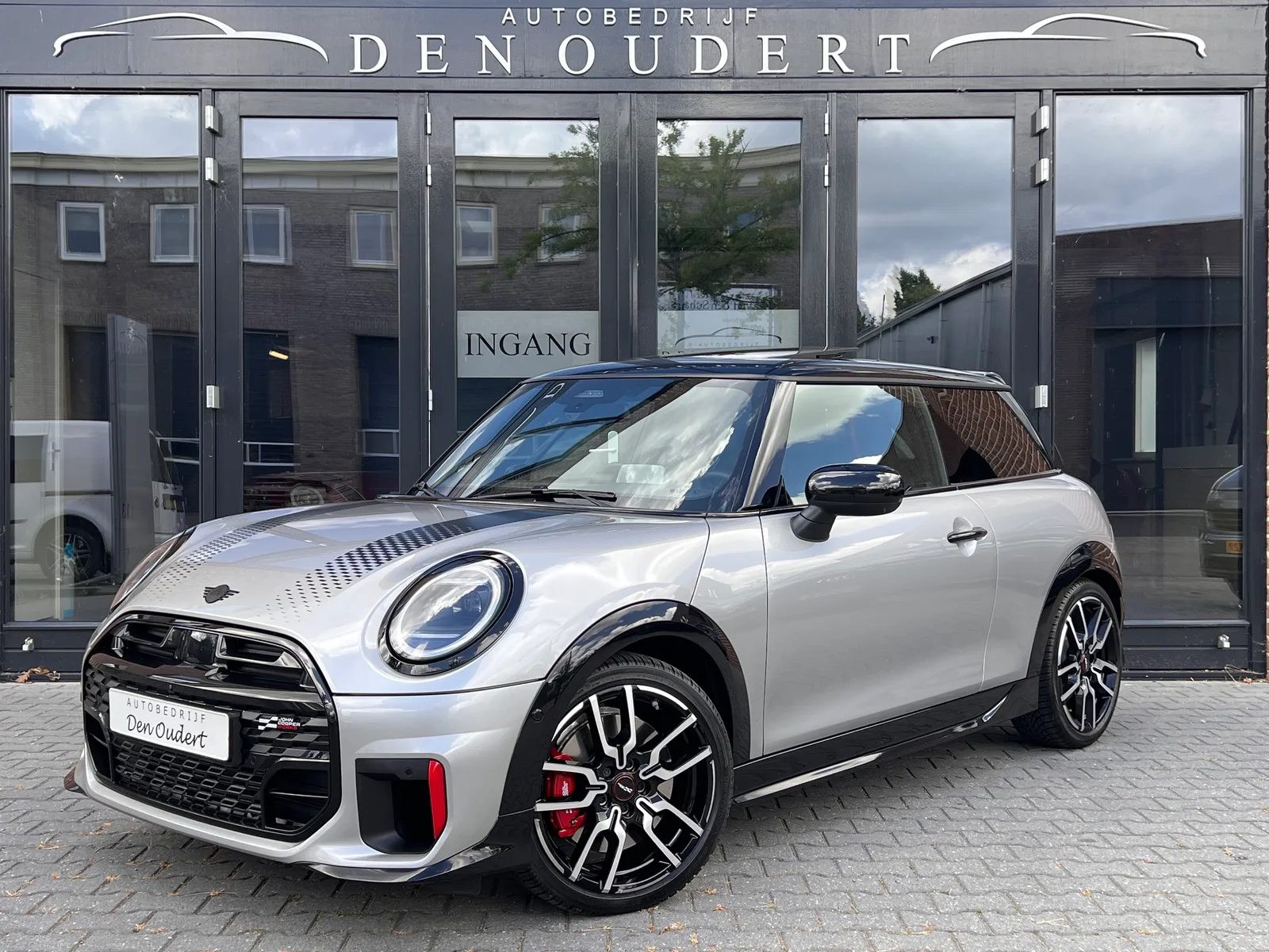 MINI John Cooper Works (2026) — foto 1