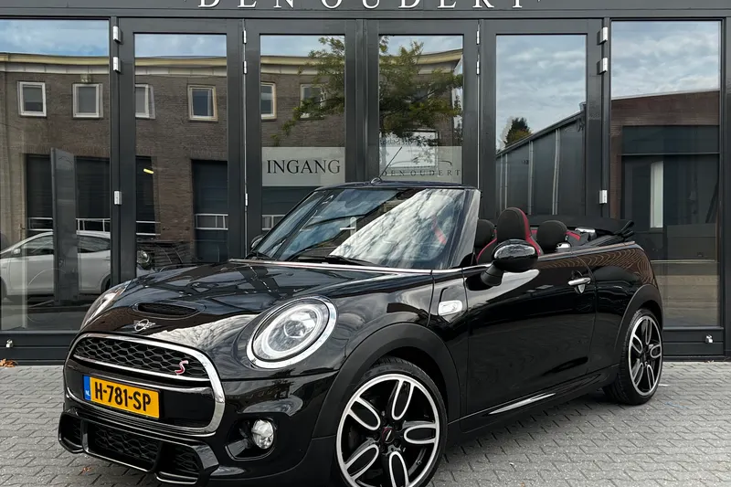 MINI Cabrio (2019)