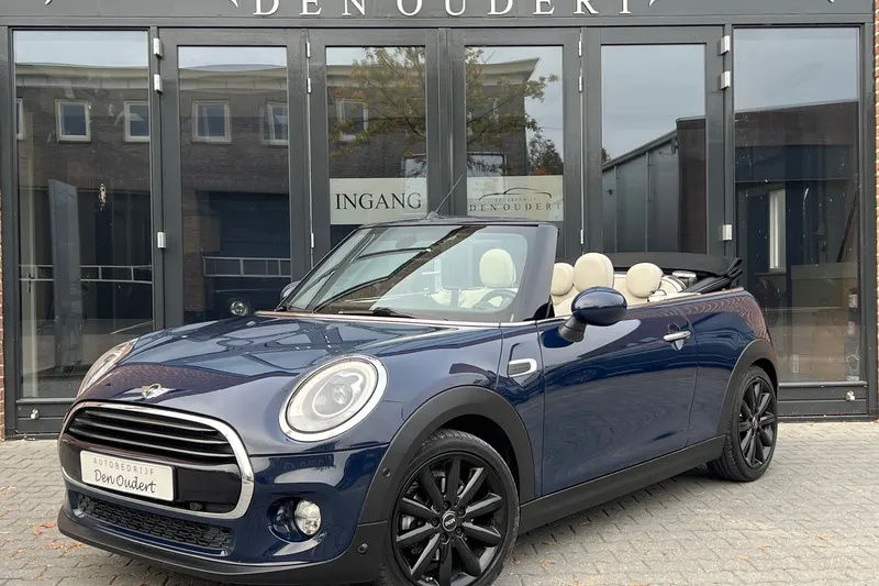 MINI Cabrio (2016)