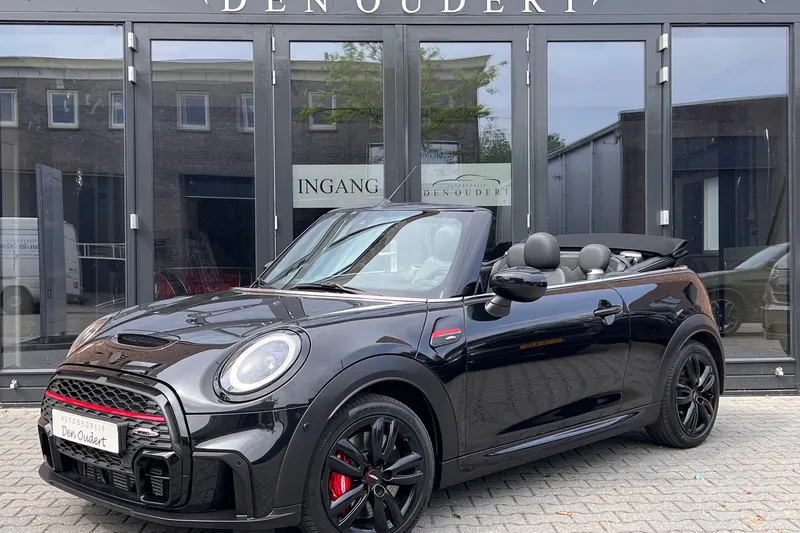 MINI Cabrio (2024)
