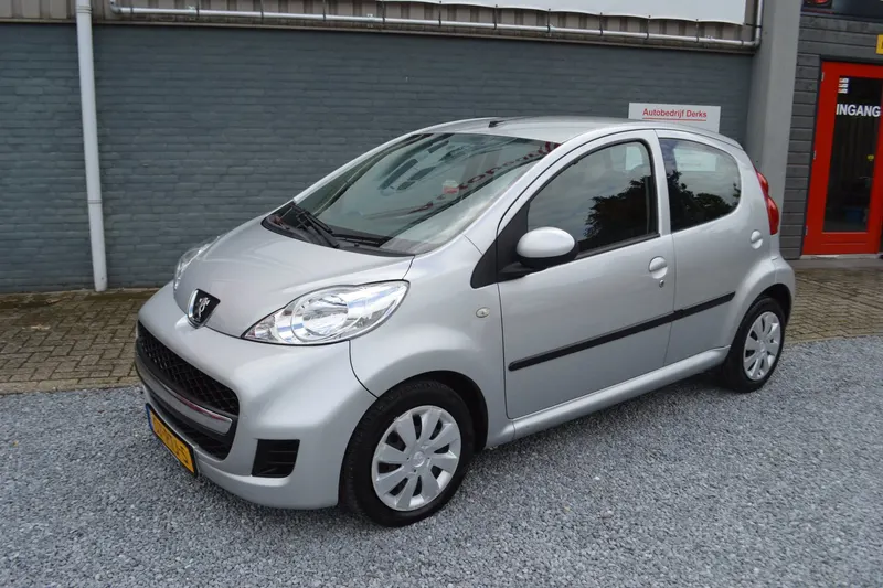 Peugeot 107 (2011)
