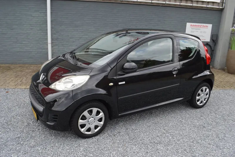 Peugeot 107 (2010)