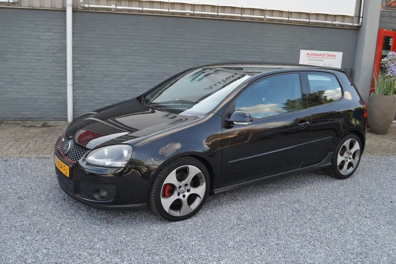 Volkswagen Golf (2005)
