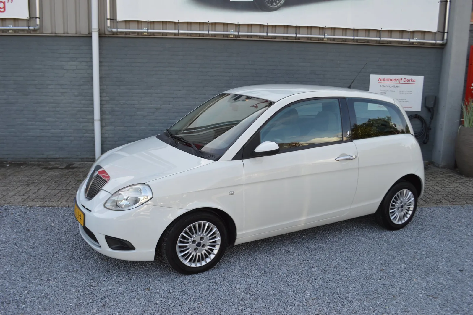 Lancia Ypsilon (2008) — foto 1
