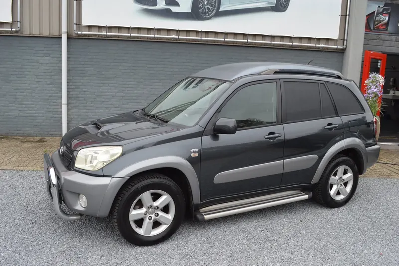 Toyota RAV4 (2004)