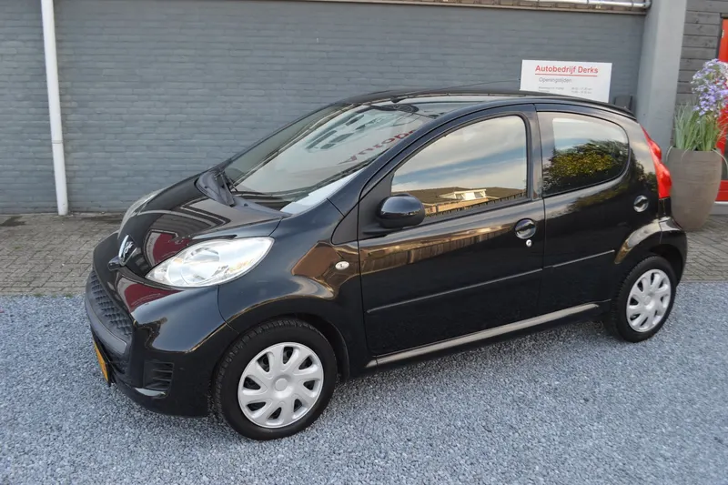 Peugeot 107 (2009)