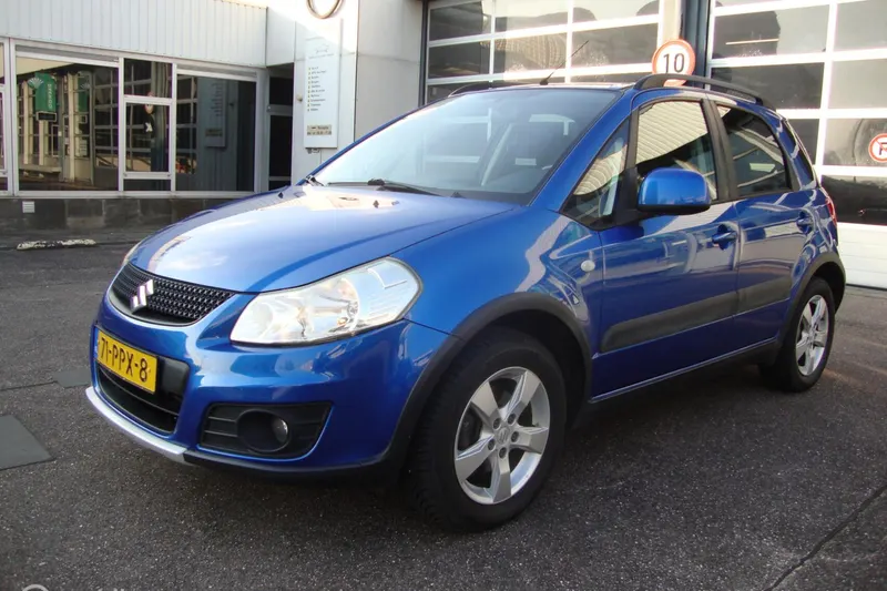 Suzuki SX4 (2011)