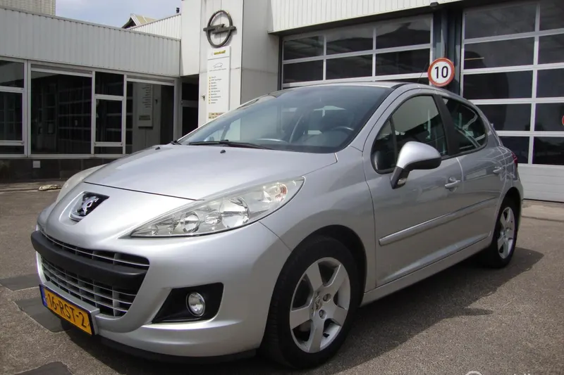 Peugeot 207 (2011)