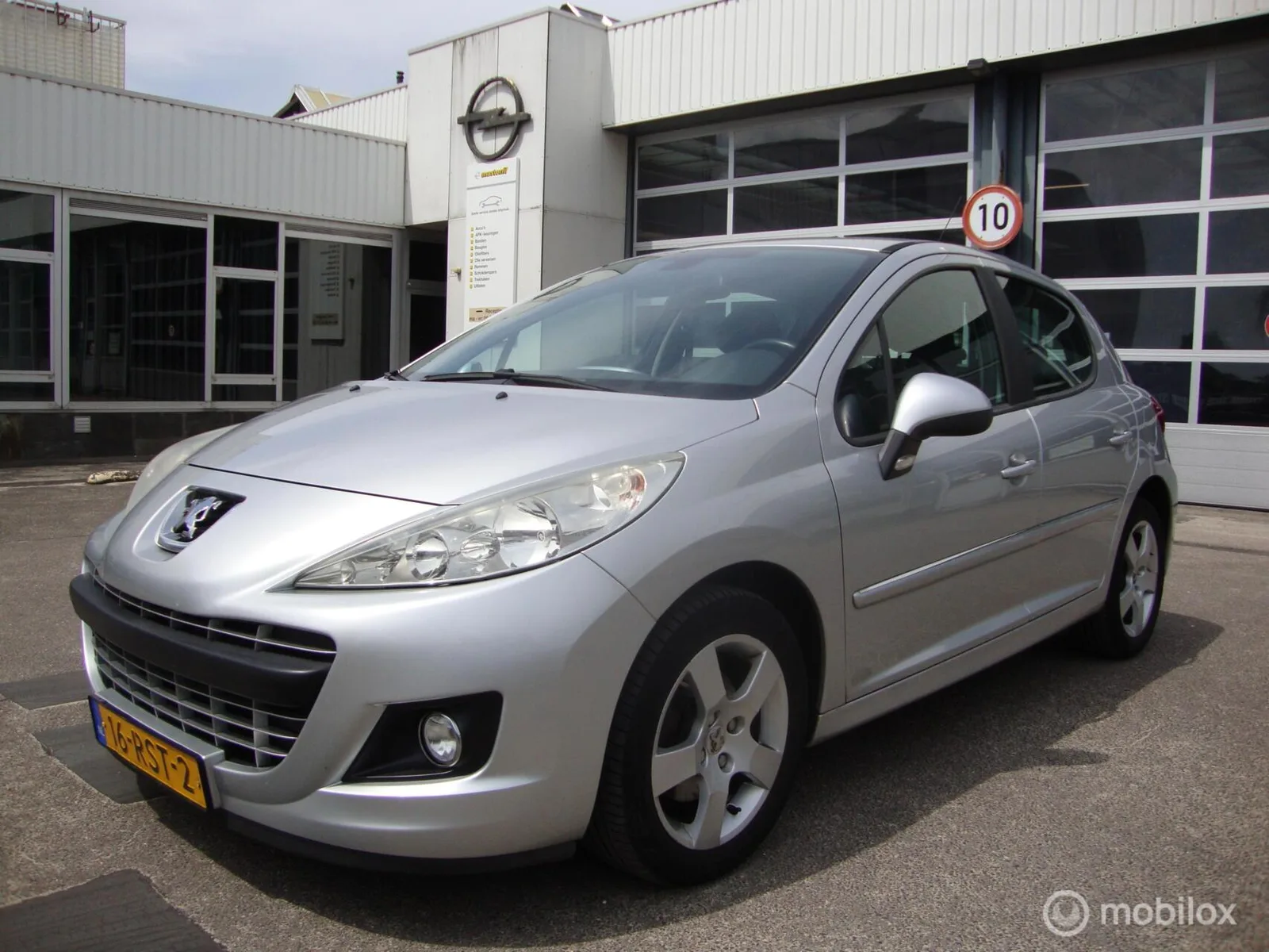 Peugeot 207 (2011) — foto 1