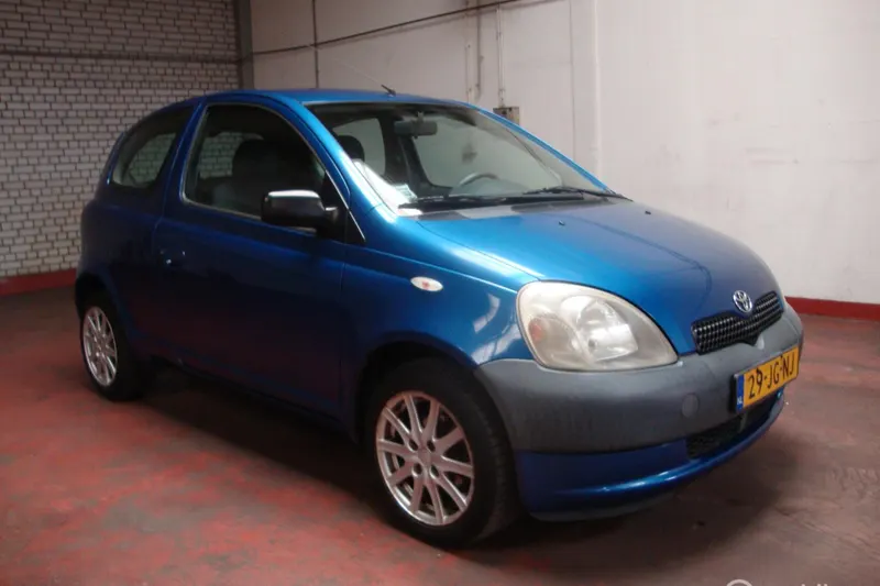Toyota Yaris (2002)
