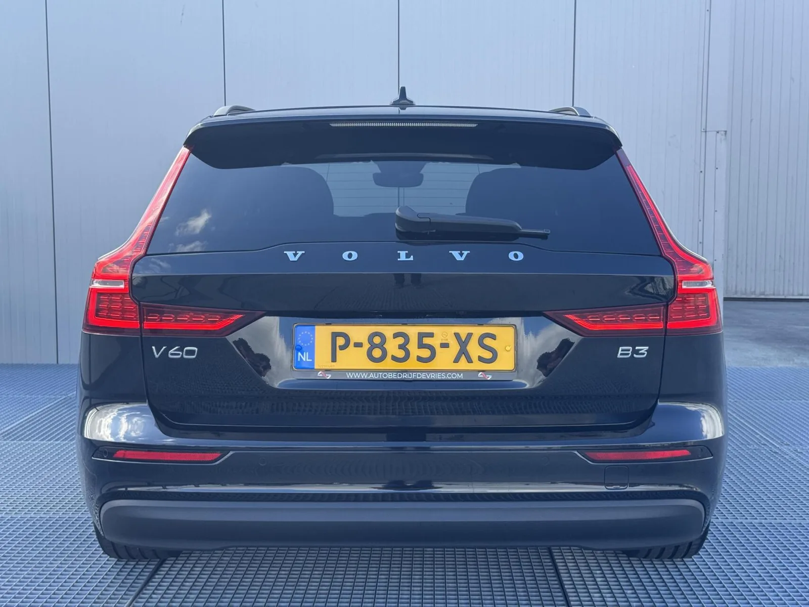 Volvo V60 (2022) — foto 1