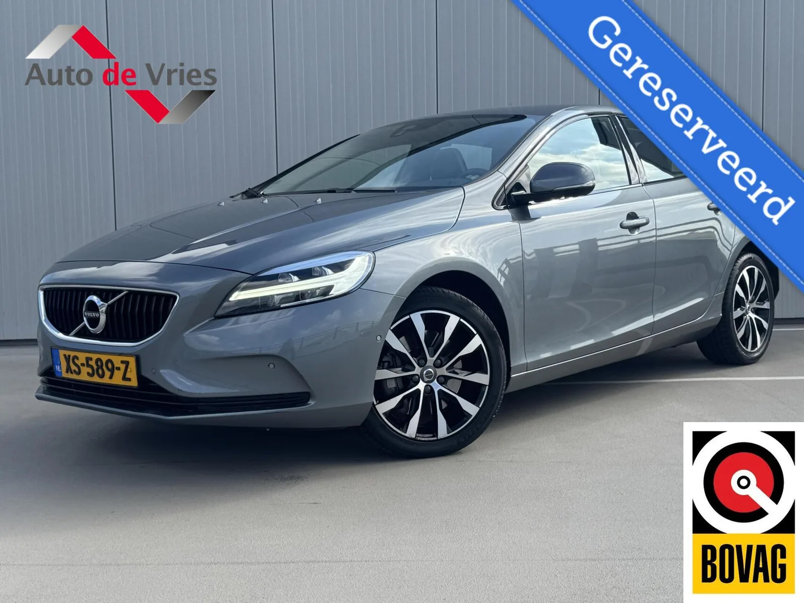 Volvo V40 (2019) — foto 1