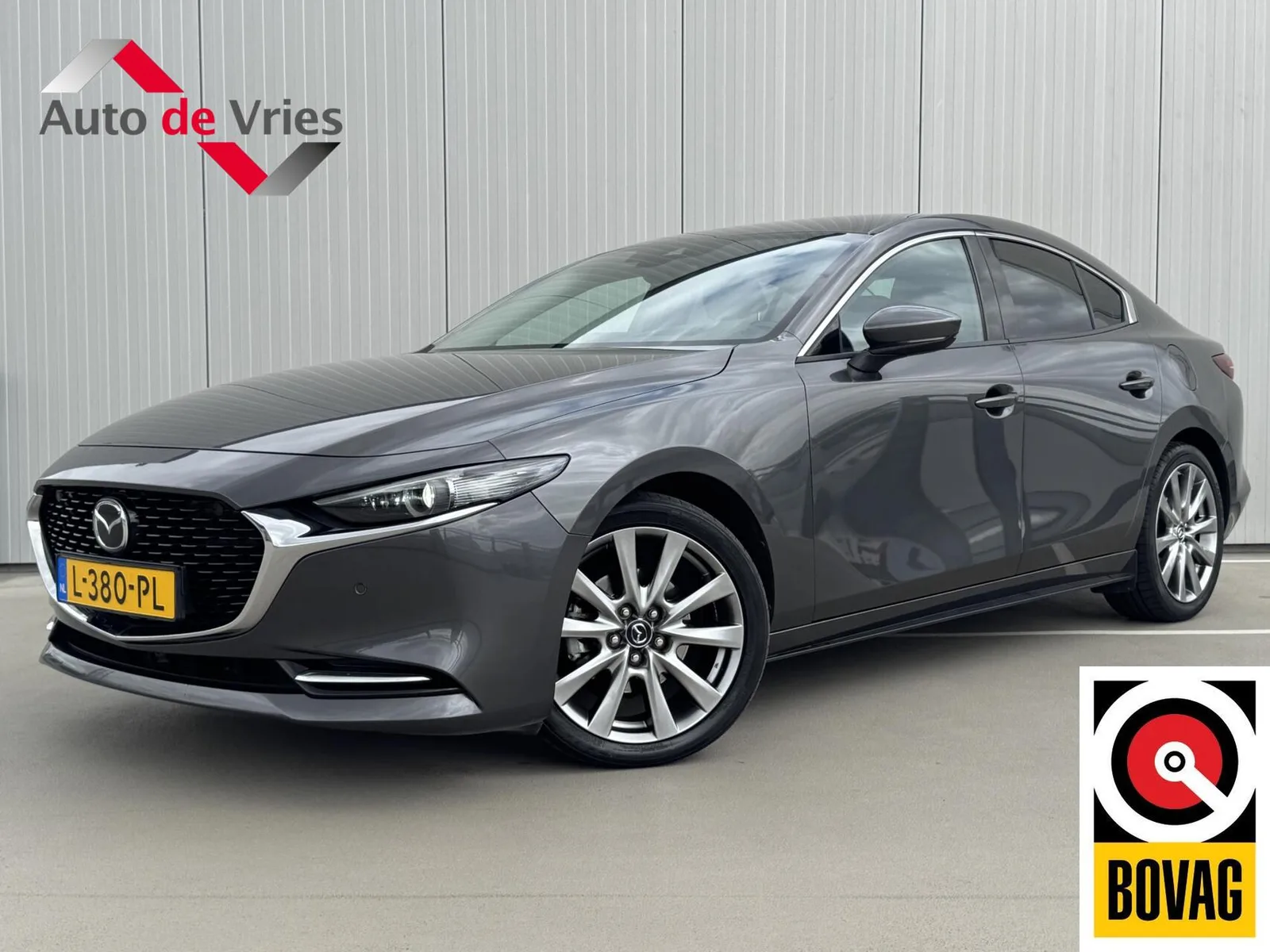Mazda 3 (2021) — foto 1