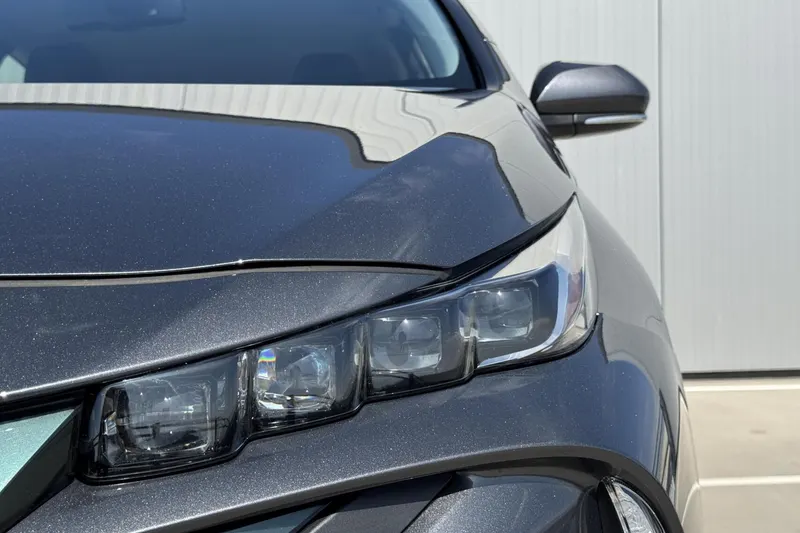 Toyota Prius (2021)