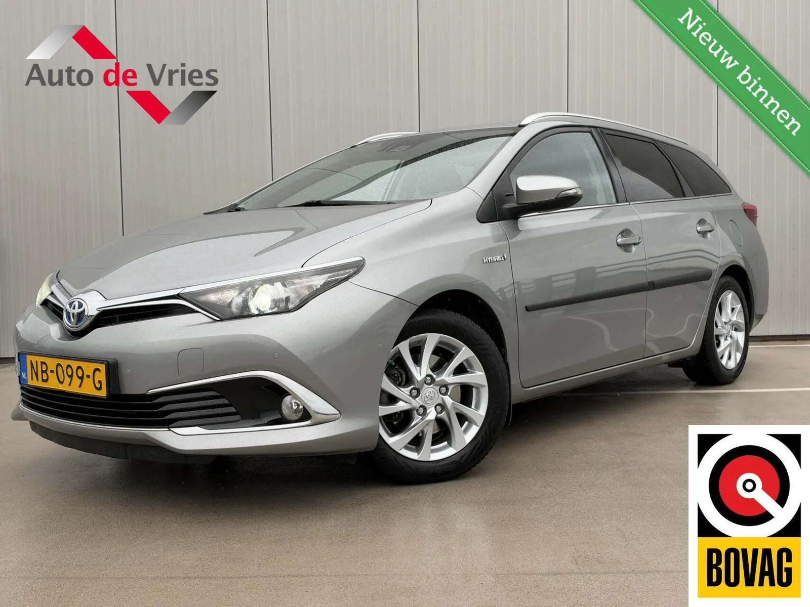 Toyota Auris (2016) — foto 1