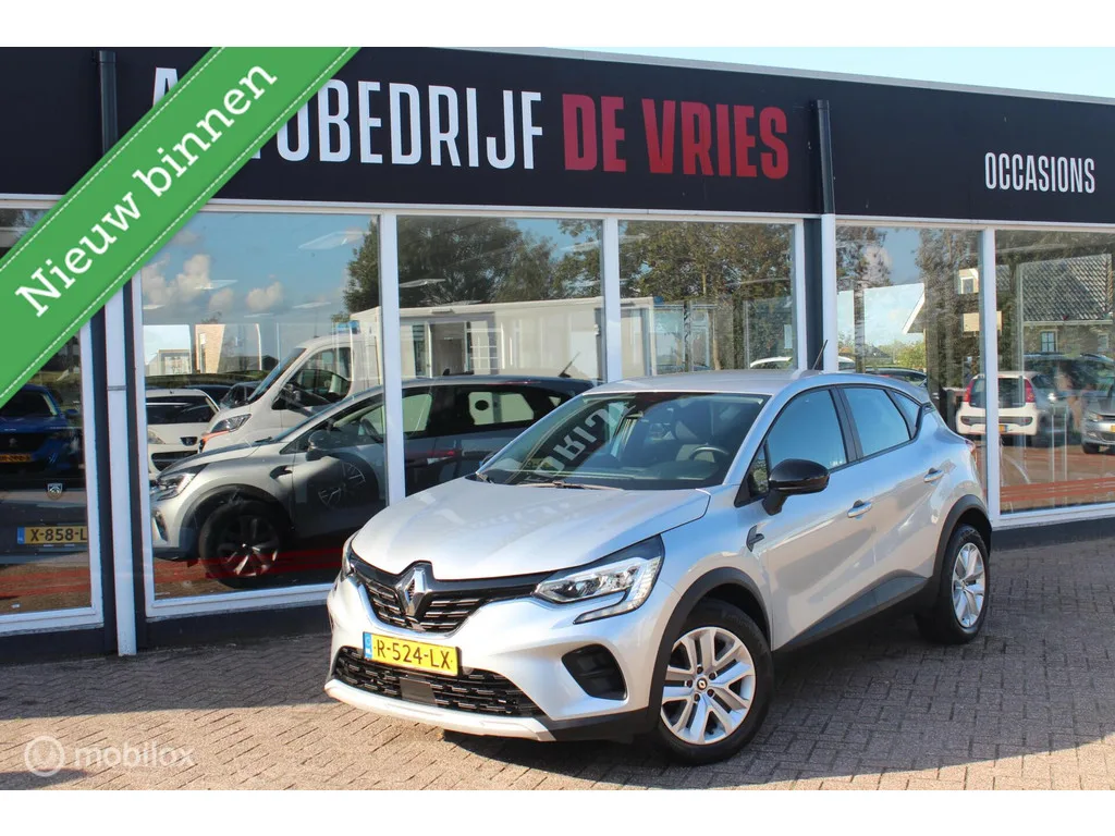 Renault Captur (2022) — foto 1