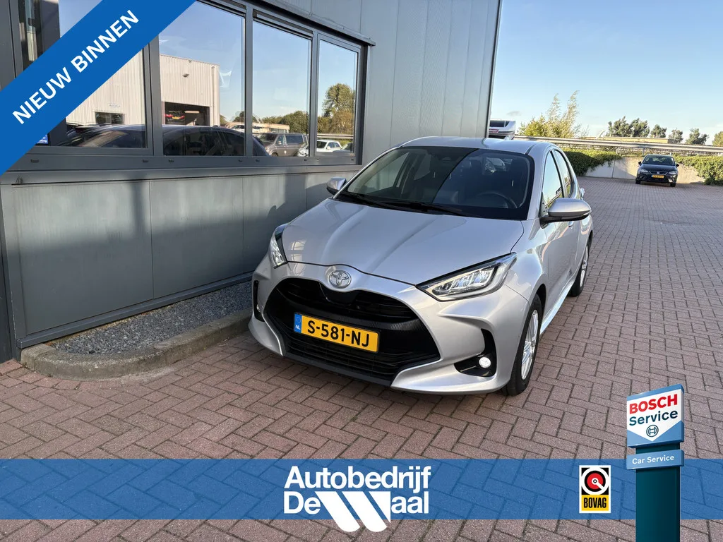 Toyota Yaris (2021) — foto 1