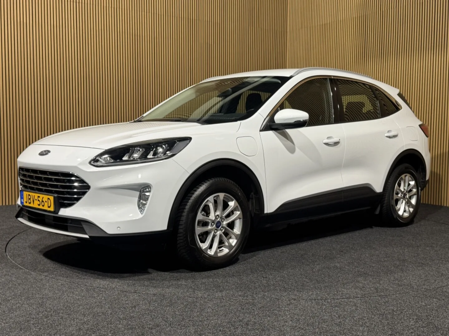 Ford Kuga (2022) — foto 1