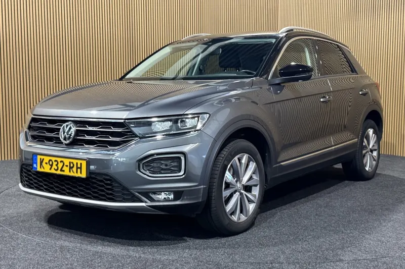 Volkswagen T-Roc (2020)