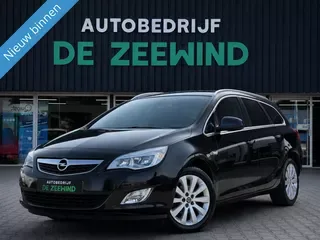 Opel Astra (2011) — foto 1
