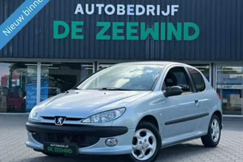 Peugeot 206 (2001)
