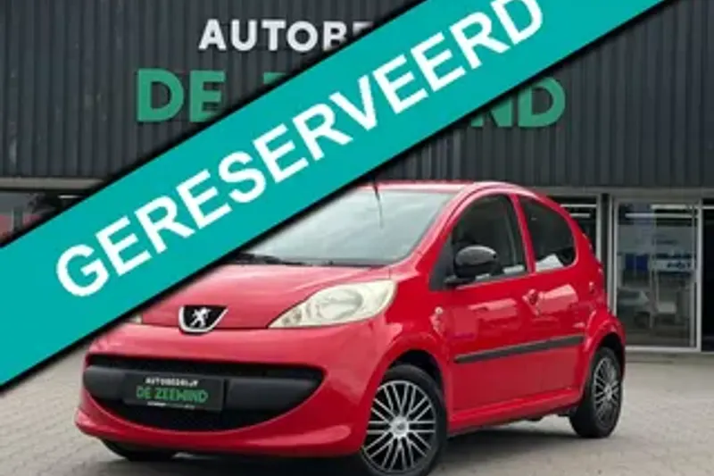 Peugeot 107 (2006)