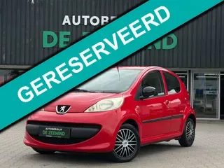 Peugeot 107 (2006) — foto 1