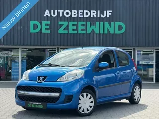 Peugeot 107 (2010) — foto 1
