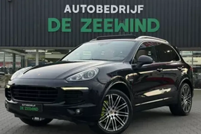 Porsche Cayenne (2015)