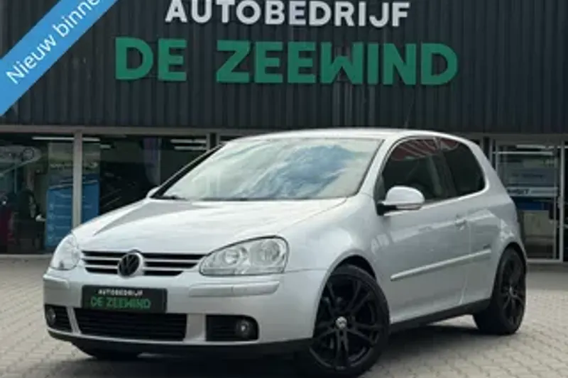 Volkswagen Golf (2008)