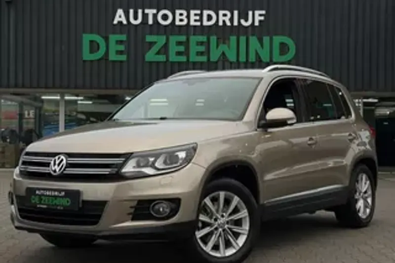 Volkswagen Tiguan (2012)
