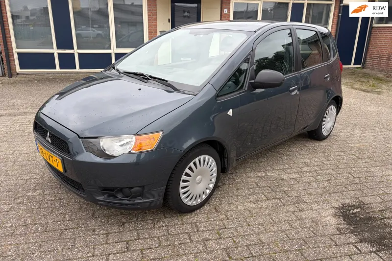 Mitsubishi Colt (2010)