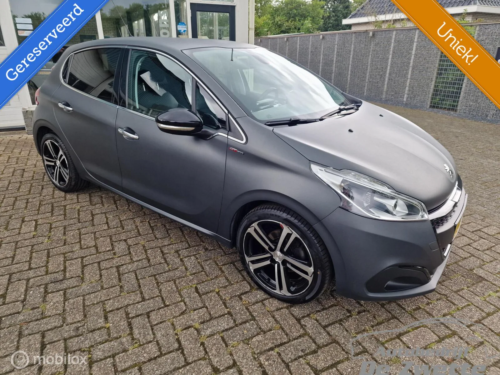 Peugeot 208 (2017) — foto 1